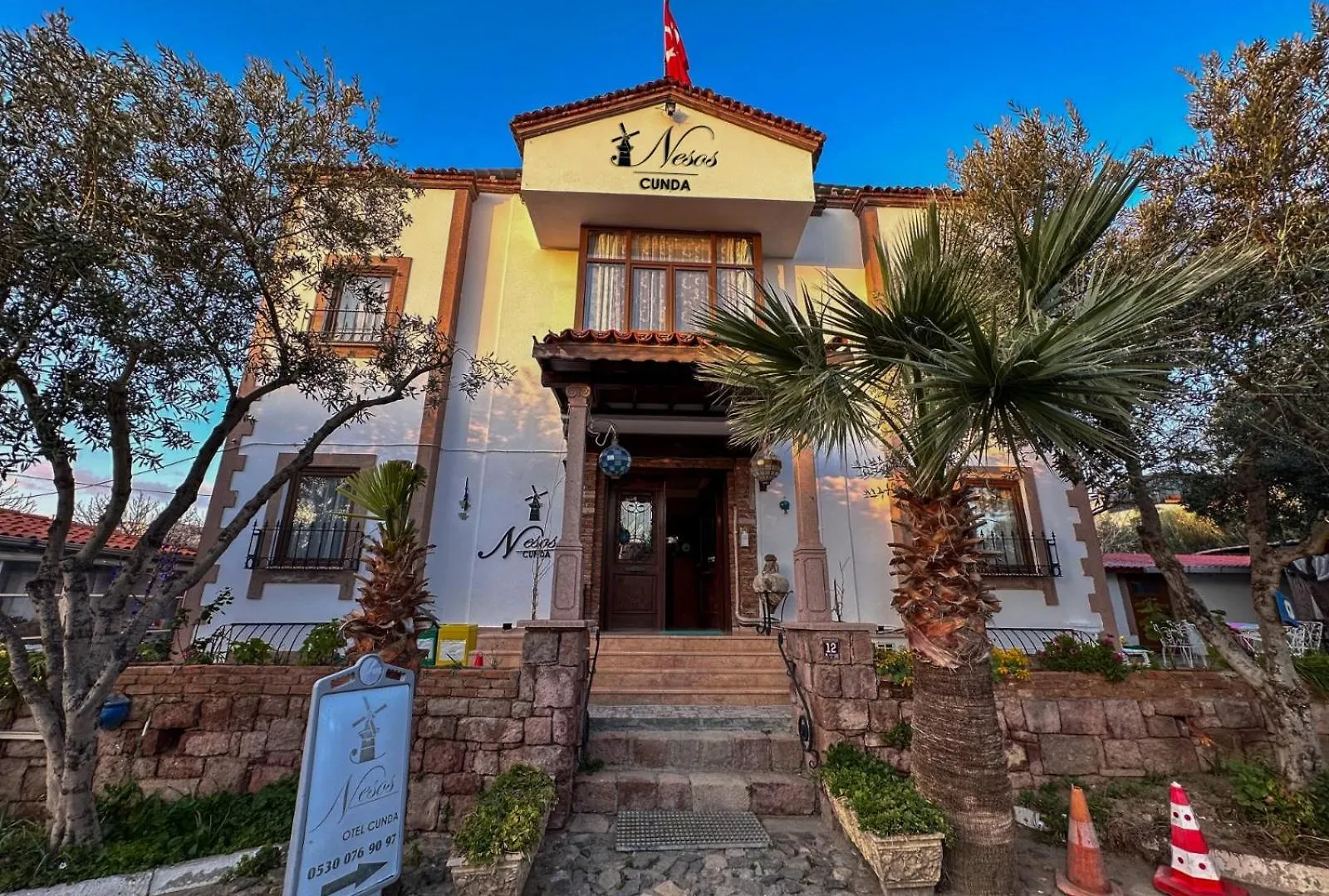 Cunda Nesos Pansiyon Hotel Ayvalik